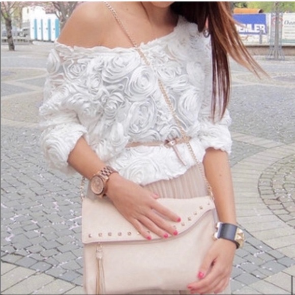 White Mesh Lace Rose Floral Long Sleeve Textured Top - Picture 5 of 7